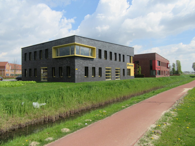 Foto van Twee kantoren in Elst